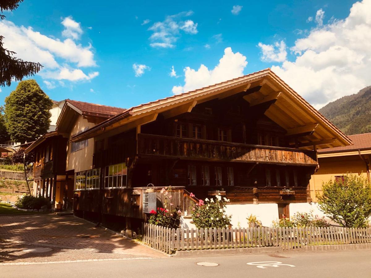 Gemuetliches Zuhause Mit Ausblick Wilderswil Exterior foto